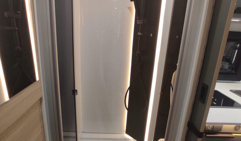 CHALLENGER X260 CAMBIO AUTOMATICO MODELO 2027 lleno