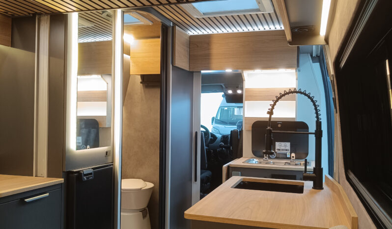 Camper NOMADE NATION SPACE lleno