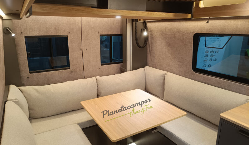 Camper NOMADE NATION SPACE lleno
