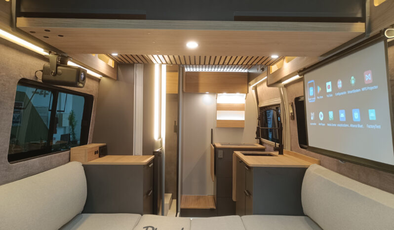 Camper NOMADE NATION SPACE lleno