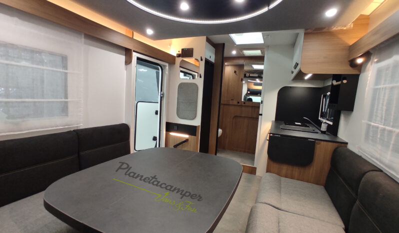 CHALLENGER 260 GRAPHITE modelo 2027 cambio automático lleno