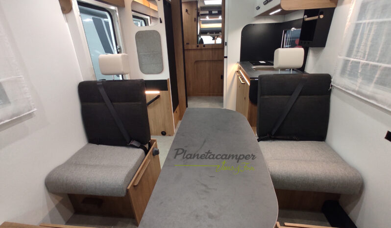 CHALLENGER 260 GRAPHITE modelo 2027 cambio automático lleno