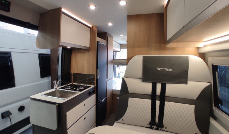 Camper GIOTTILINE GIOTTIVAN 60B PREMIERE EDITION lleno