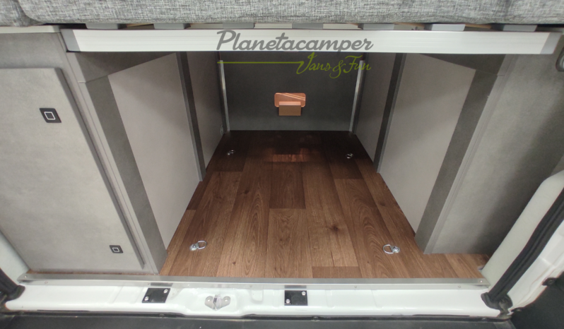 Camper PÖSSL SUMMIT SHINE 600RS PLUS lleno