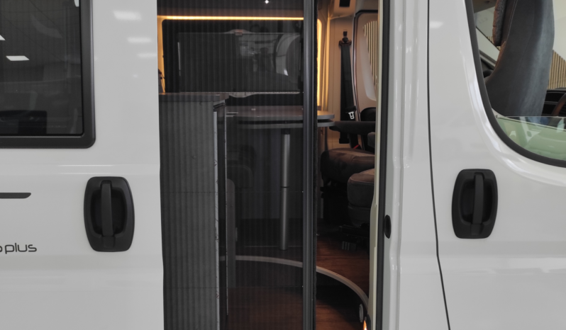 Camper PÖSSL SUMMIT SHINE 600RS PLUS lleno