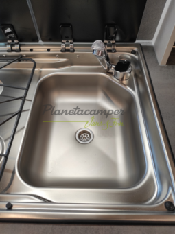Camper PÖSSL SUMMIT SHINE 600RS PLUS lleno