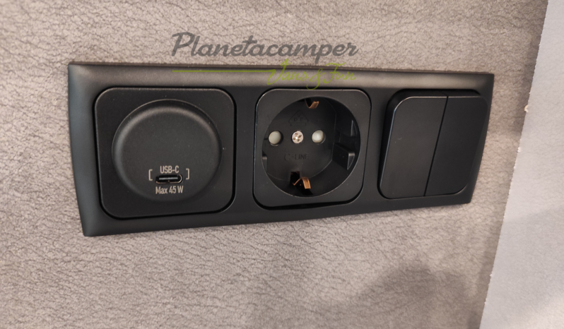 Camper PÖSSL SUMMIT SHINE 600RS PLUS lleno