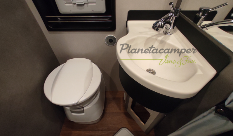 Camper PÖSSL SUMMIT SHINE 600RS PLUS lleno