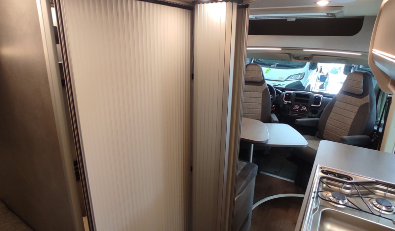 Camper PÖSSL SUMMIT SHINE 600RS PLUS lleno