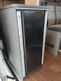 Camper PÖSSL SUMMIT SHINE 600RS PLUS lleno