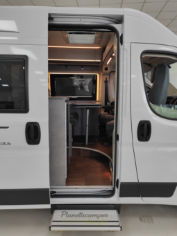 Camper PÖSSL SUMMIT SHINE 600RS PLUS lleno